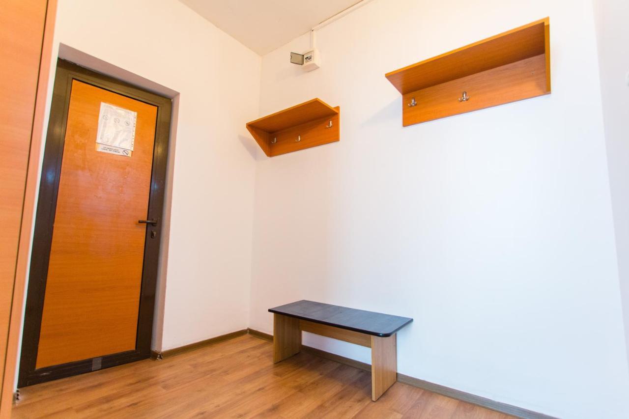 Hostel Horia Plopeni Exteriör bild